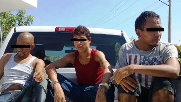 Detienen a cuatro sujetos que vendían droga en escuelas de Lázaro Cárdenas, Michoacán 