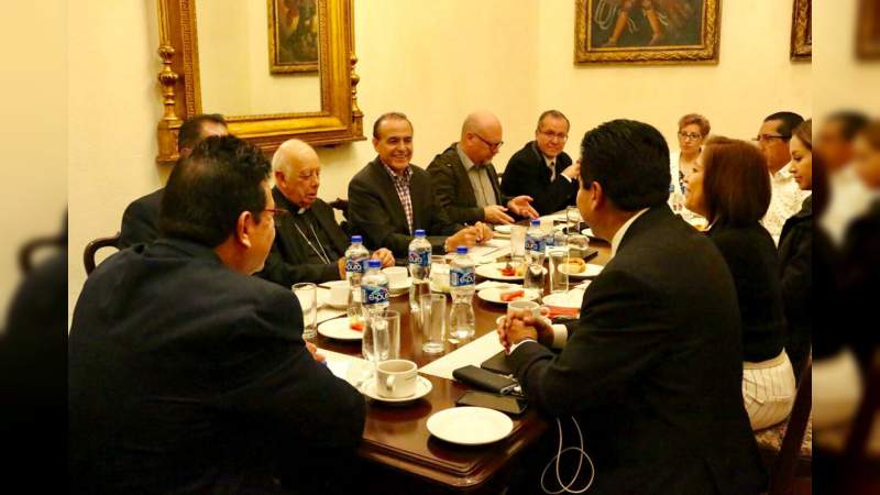 Se reúne Pascual Sigala con el Consejo Interreligioso de Michoacán 