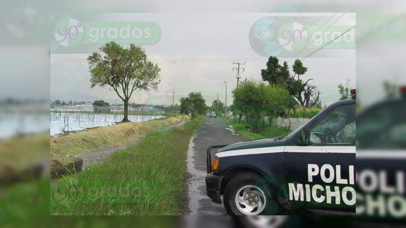 Dentro de un registro de drenaje encuentran un cadáver en Jacona, Michoacán - Foto 0 