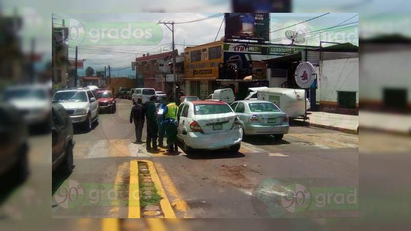 Accidente vehicular en Maravatío deja un lesionado - Foto 2 