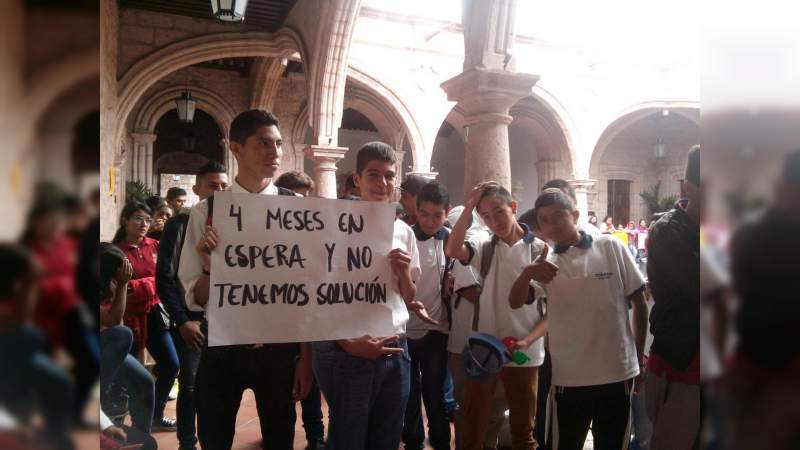 En Morelia, las demandas de los estudiantes son ignoradas: FNERRR - Foto 3 