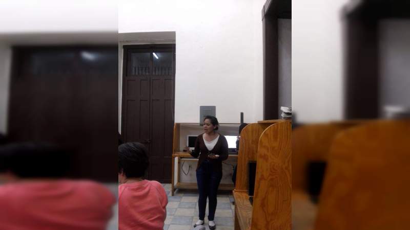 Club de poesía participará en concurso de declamación - Foto 0 