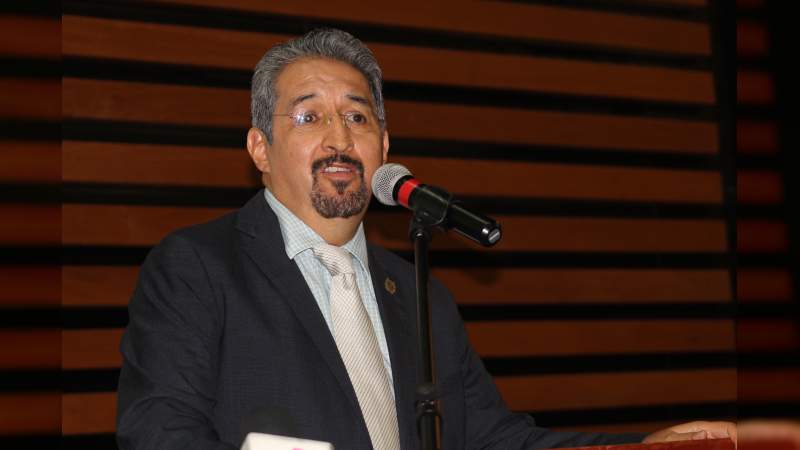 Necesario incentivar a los alumnos a la expresión propia en trabajos de investigación 