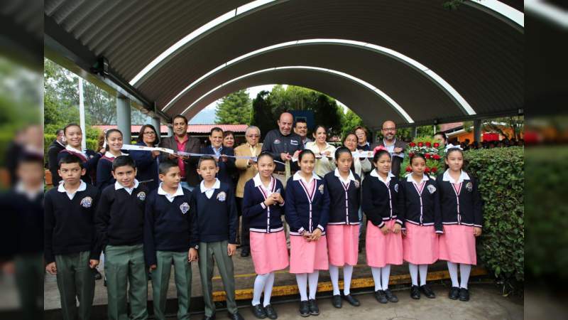 Inauguran Techumbre en Secundaria “Simón Bolívar” de Morelia 