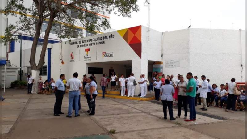 Paro de 13 mil empleos del sector salud, colapsa hospitales de Tabasco 
