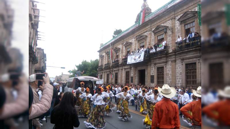 Casas del estudiante “Espartaco” marcha por la UMSNH - Foto 2 