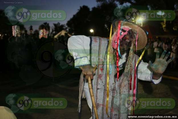 Desfilan zombies por calles de Morelia - Foto 5 