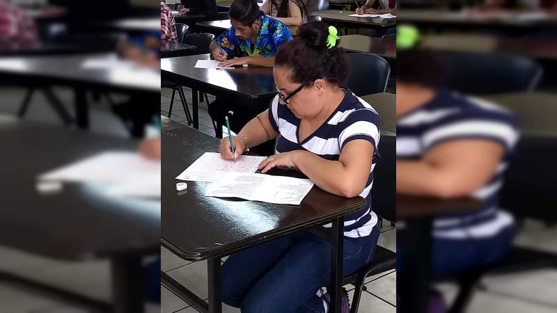 A través de Preparatoria Abierta michoacanos pueden certificar el nivel 