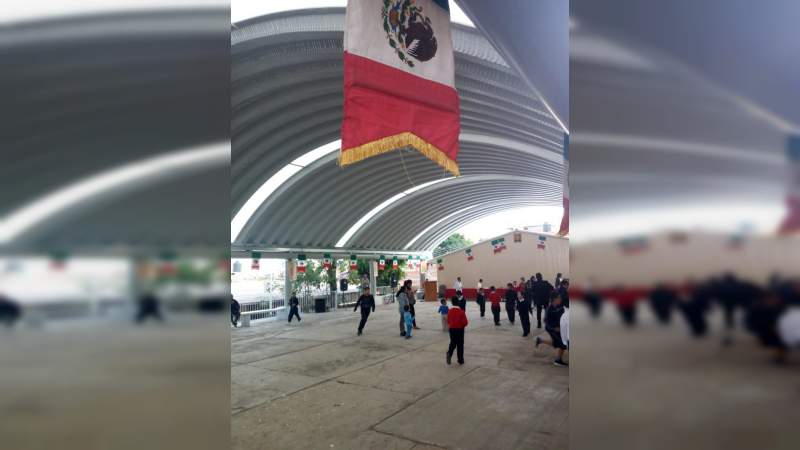 Entregan techumbre en la Escuela  Primaria “José Martí” de Morelia - Foto 1 