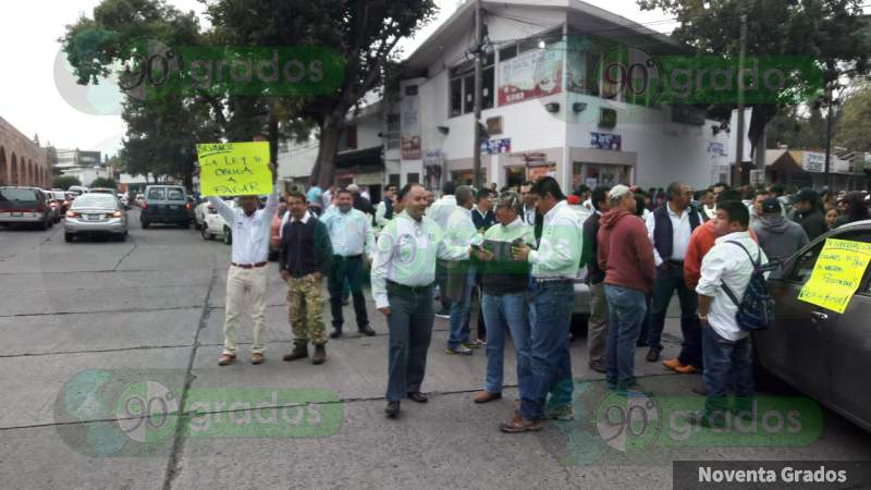 Maestros del COBAEM se manifiestan en Morelia  - Foto 1 