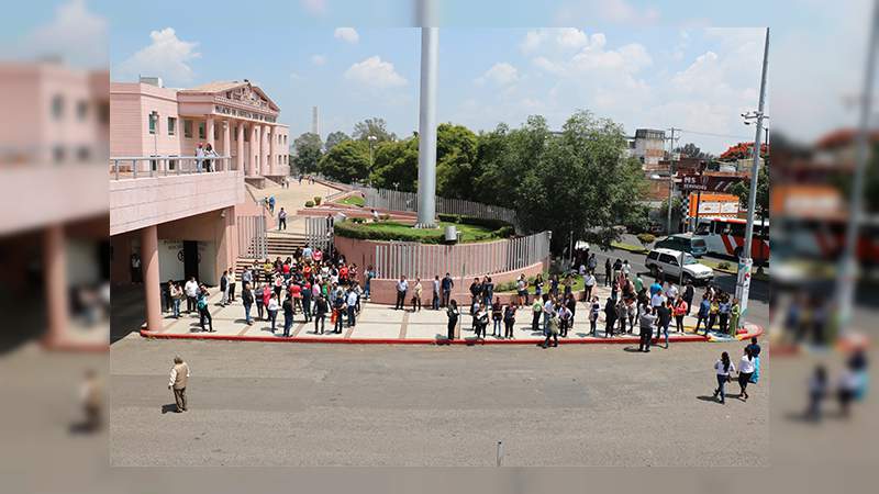 En simulacro de evacuación, brigadistas del Poder Judicial de Michoacán desalojan a 1,860 personas - Foto 2 
