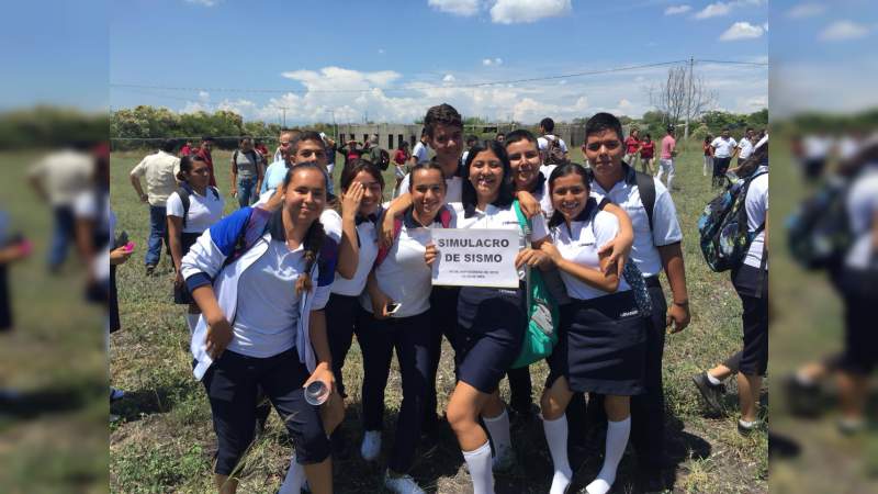 Más de 11 mil Escuelas de Educación Básica en Michoacán participaron en el macro simulacro Nacional - Foto 1 