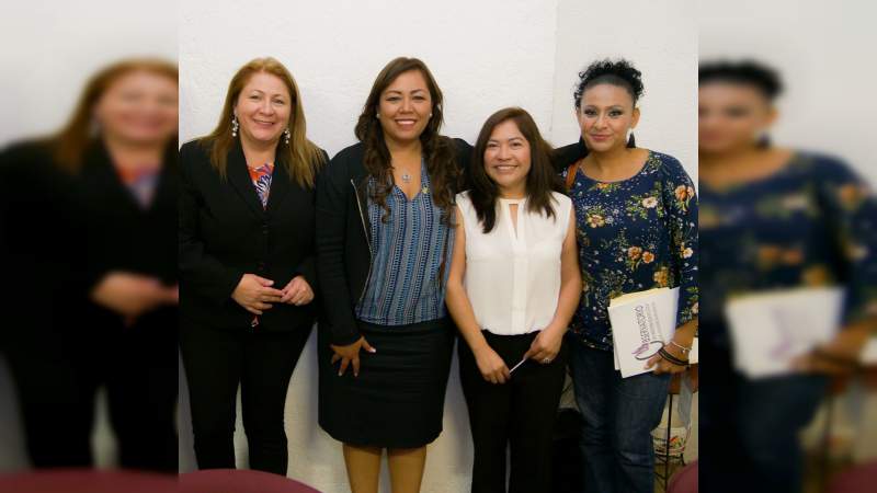 Diputada Laura Granados: Hoy es el momento de avanzar en el empoderamiento político de las mujeres michoacanas - Foto 0 
