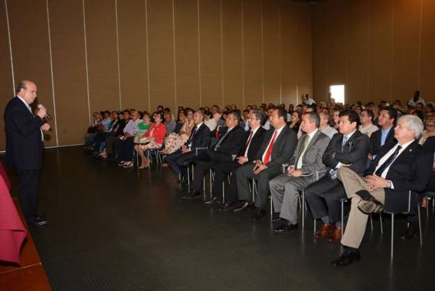 72 por ciento de la nómina de la Universidad Michoacana, destinada al pago de pensiones  - Foto 1 