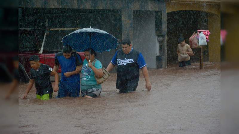 Declaran emergencia en 11 municipios de Sinaloa por las lluvias 