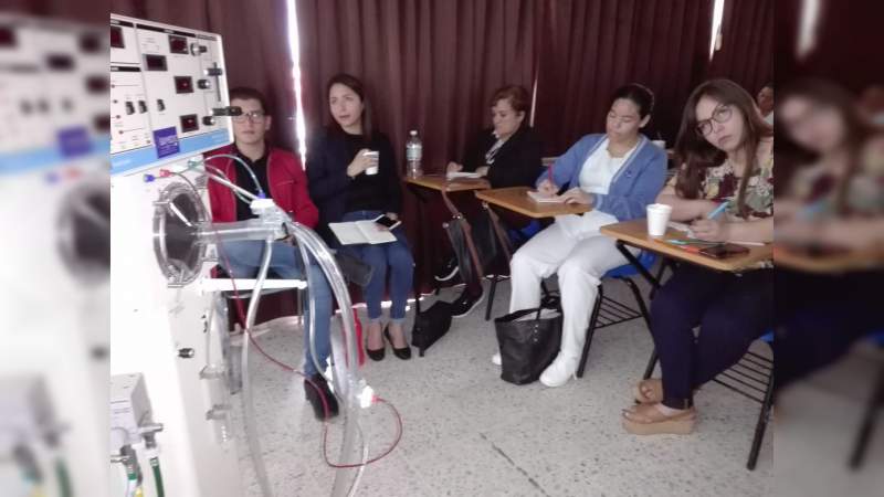 Se realiza el curso de “Ventilación Mecánica” para mejorar atención a pacientes en el Hospital General de Uruapan “Dr. Pedro Daniel Martínez” - Foto 0 