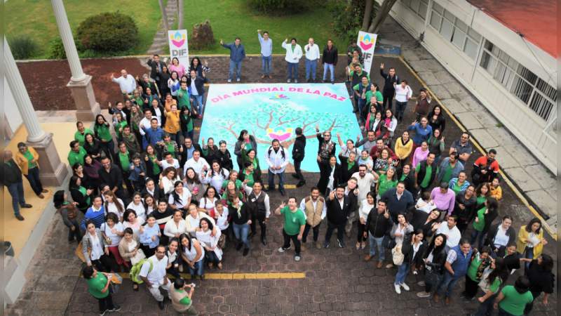 Celebra Sistema DIF Michoacán, Día Internacional de la Paz - Foto 2 