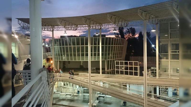 Casa de Hidalgo pone en la mesa de discusión el tema de la ética y la globalización en la Universidad 