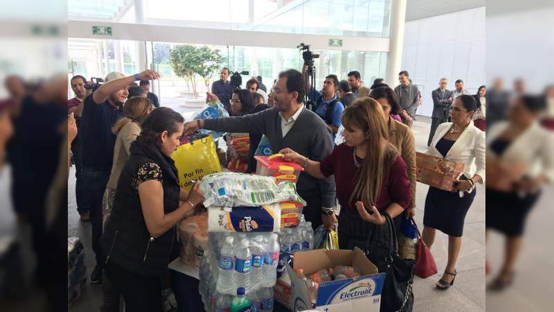Brigadas nicolaitas de Enfermería y Salud Pública a Peribán; va también lo recolectado en centro de acopio - Foto 2 