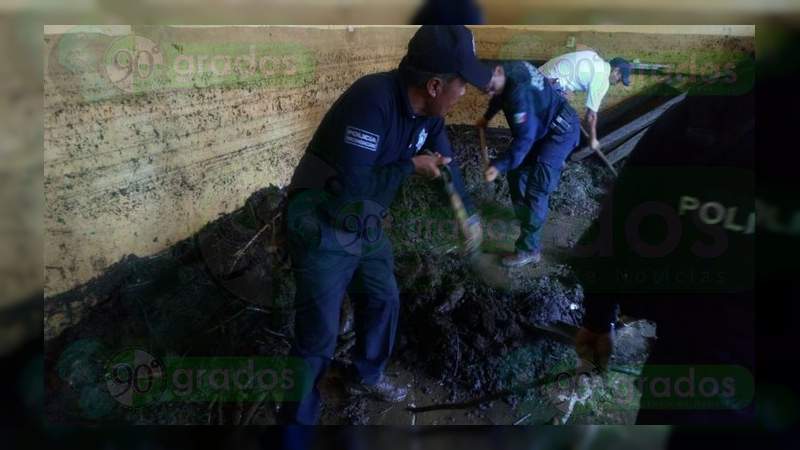 Encabeza Subsecretario de Seguridad Pública labores de limpieza en Peribán - Foto 7 