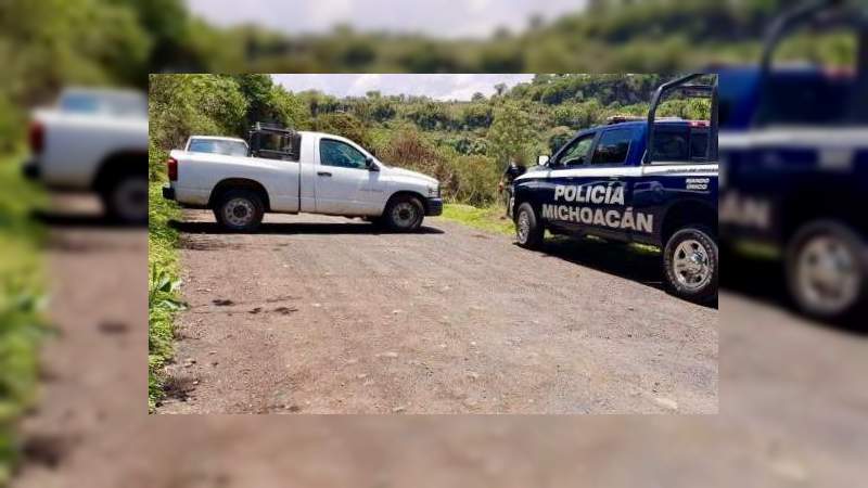 Hallan a dos hombres asesinados en el interior de una camioneta en Zinapécuaro 