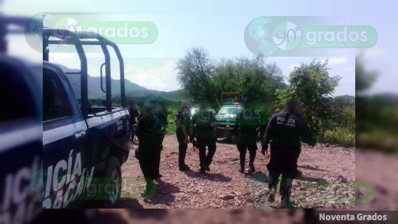 Lo hallan encobijado sobre la Chilpancingo - Tixtla, en Guerrero  