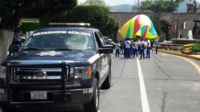 Desfile de Aniversario de la Escuela Normal de Educación Física (ENEF) - Foto 3 