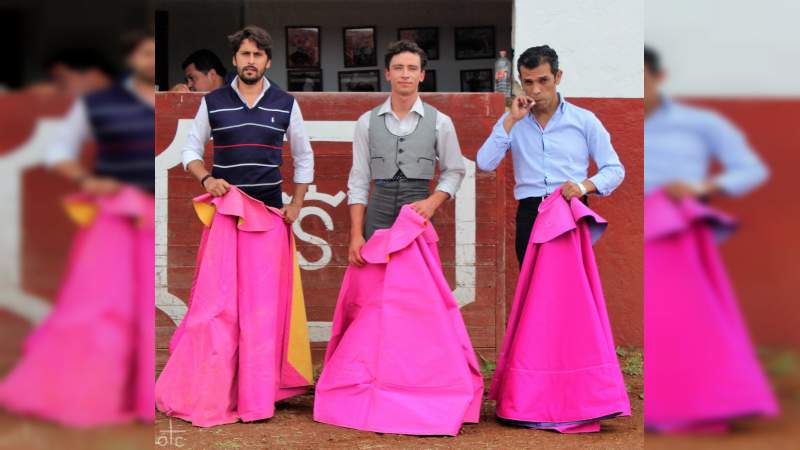 Este domingo es el agarrón de toreros michoacanos en la Monumental - Foto 0 