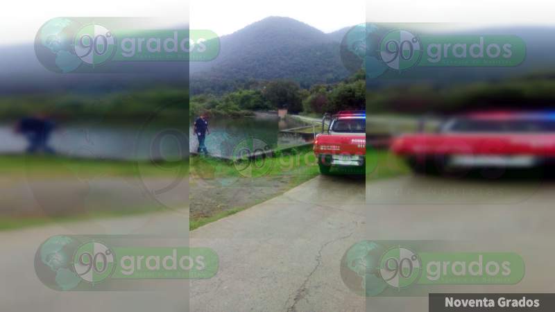 Saturación de presa en Zitácuaro provoca inundaciones - Foto 1 