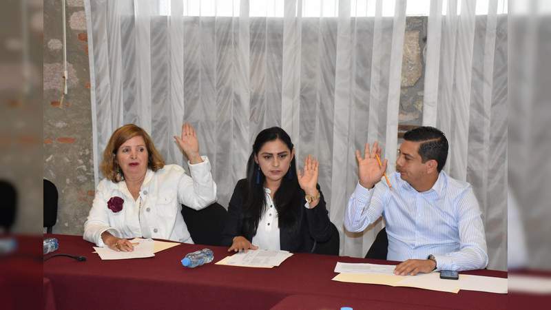 Revisa pendientes Comisión de Turismo 