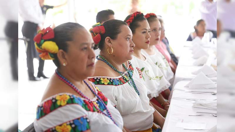 Cocineras tradicionales, ejemplo de unidad y raíces culturales: Silvano Aureoles  