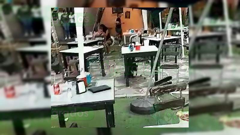 Asesinan a un hombre dentro de un restaurante en Irapuato - Foto 0 