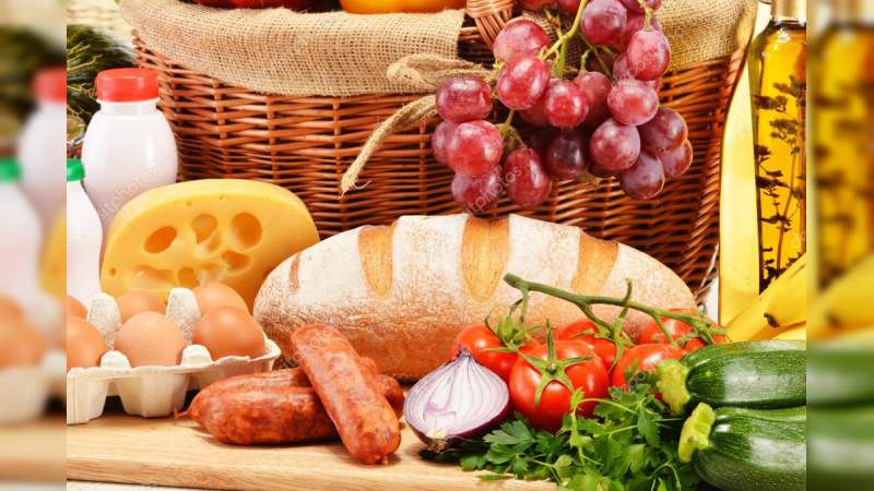 Frutas y pan cuestan el triple por falta de competencia 