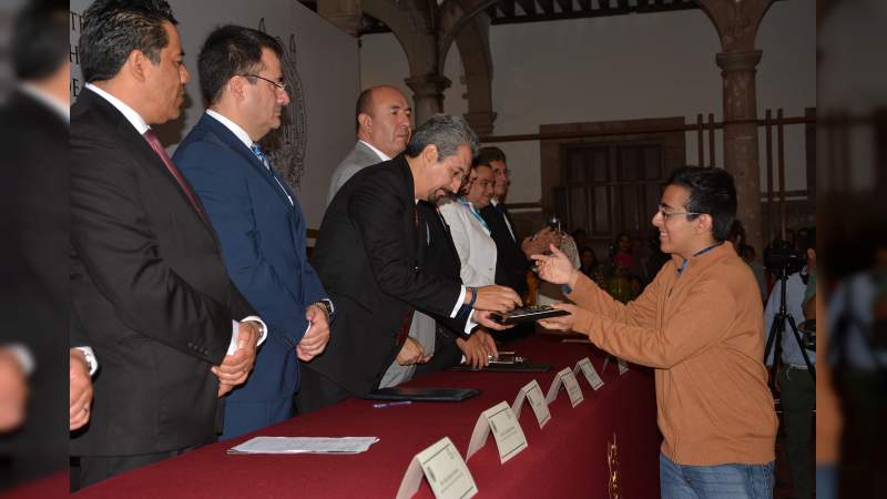 El factor común de todos los sectores universitarios son sus alumnos - Foto 1 