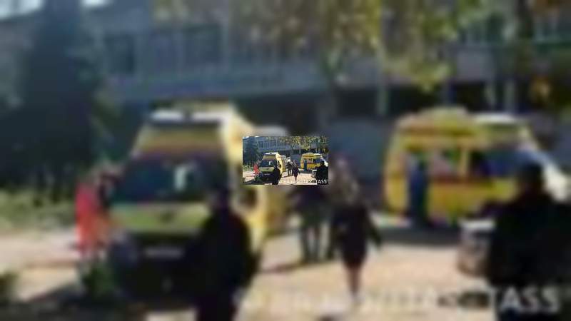 Atentado en escuela de Crimea deja 17 muertos 