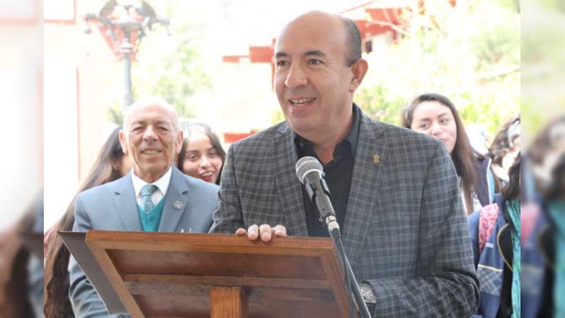 Autoridades educativas gestionan recursos para 2019 