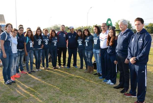 Inauguran gimnasio al aire libre en el Estadio Universitario de la UMSNH - Foto 2 