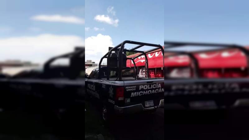 Normalistas retienen vehículos en las Tarascas - Foto 3 