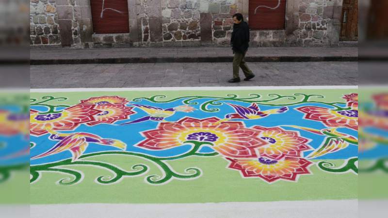 Secretaría de Turismo de Morelia coordinó con la agrupación Alfombristas Mexicanos - Foto 1 