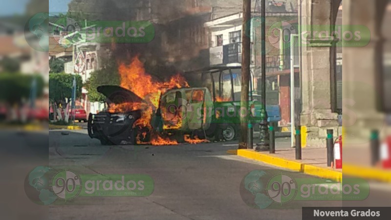 Incendian patrullas afuera de alcaldía de Jerécuaro, Guanajuato  - Foto 2 
