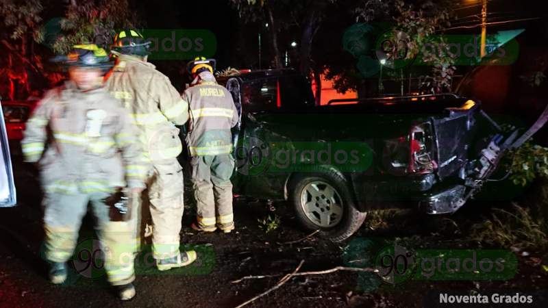Morelia: Choque en salida Charo deja tres personas heridas - Foto 1 