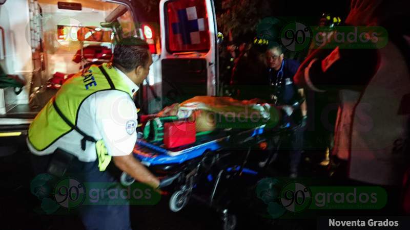 Morelia: Choque en salida Charo deja tres personas heridas - Foto 3 