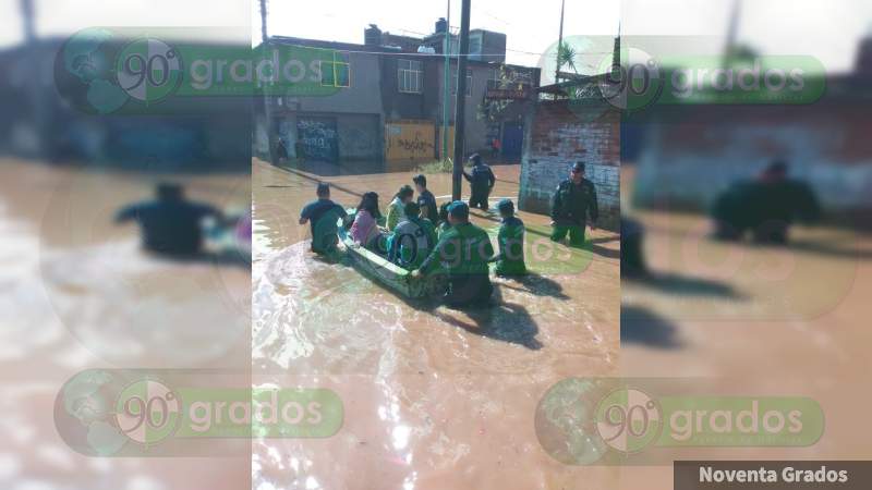 Policías evacúan a casi 200 morelianos afectados por inundaciones - Foto 4 