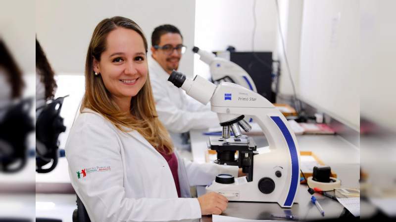 Reconoce SSM a los más de 3 mil médicos michoacanos, en su día 