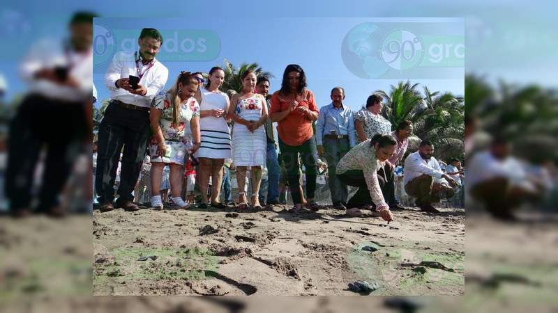 Arranca la XXIV Expo Tortuga Marina en Playa Azul - Foto 0 