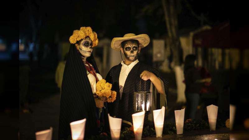 Panteones Municipales se preparan para vivir un Día de Muertos lleno de tradición - Foto 3 