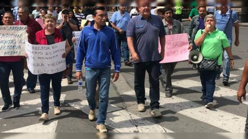SUEUM nuevamente bloquea vialidades en Morelia 