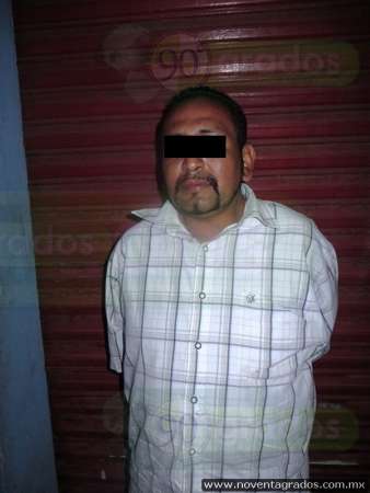 Detienen a presunto defraudador de aguacateros en Peribán, Michoacán 
