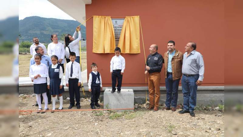 Alberto Frutis inauguró obras de Educación Especial - Foto 0 