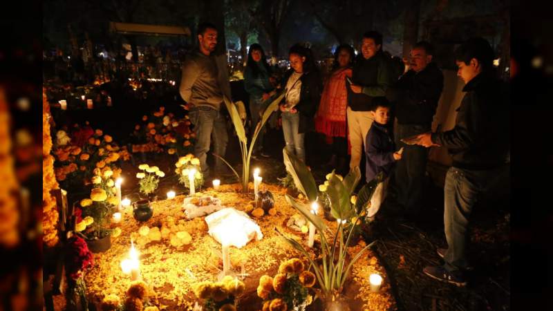 Cementerios cobran vida en la Ánimeecheri K'uínchekua - Foto 4 